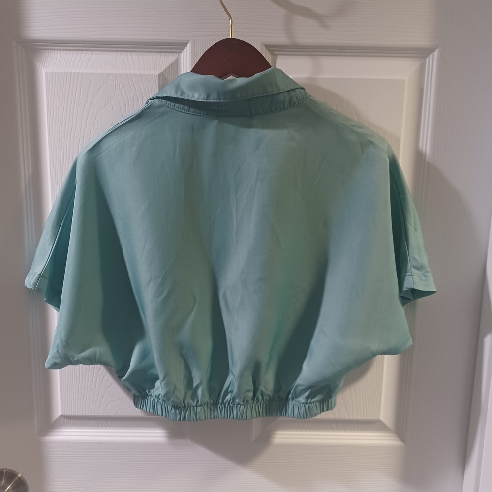 Elegant Seafoam Crop Top - Picture 4 of 7